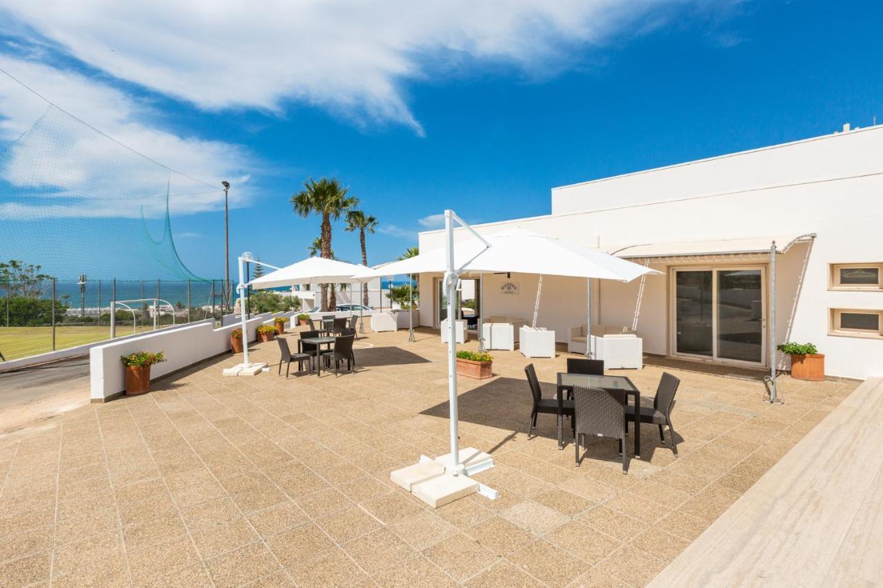Hotel Residence Miramare Torre Vado Exterior photo